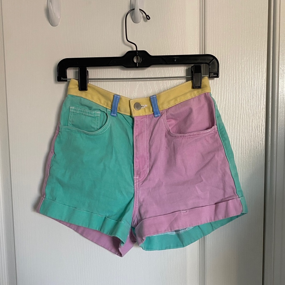 AA colorblock shorts